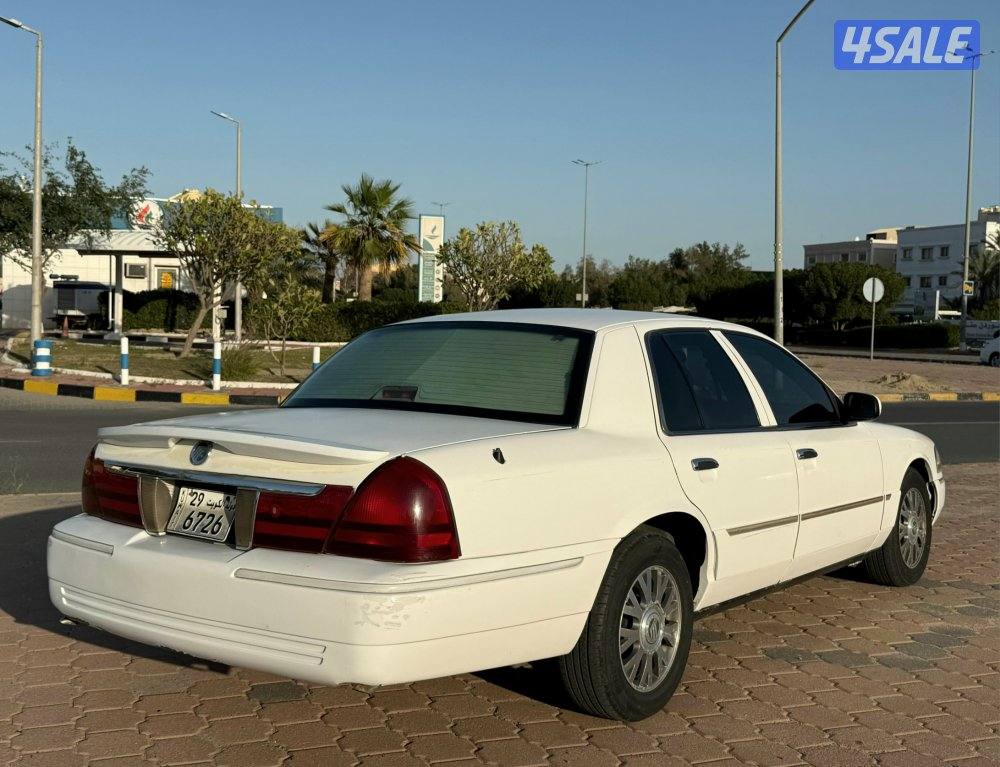 بحالة ممتازة جدا فورد ميركوري قراند ماركيز 2005 محركات نظيفة مكيف بارد7