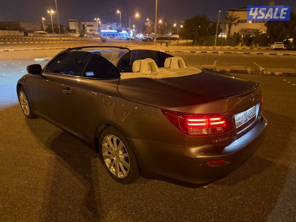 للبيع لكزس ٢٠١٢ is300c كشف شرط الفحص بحاله الوكاله ماشي ٢٠٧ الف9