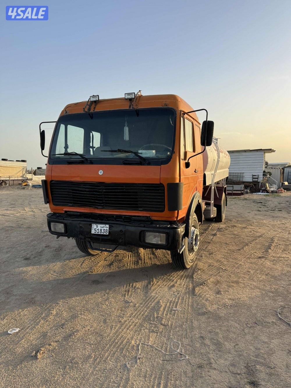 للبيع تنكر مياه بحالة جيدة جدا0