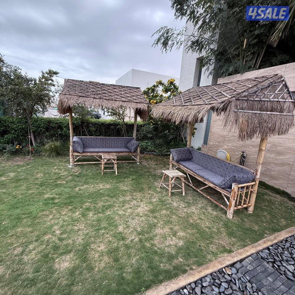 للبيع ٢ كراسي عريش من البامبو مع مطارح ومساند وطاولات2