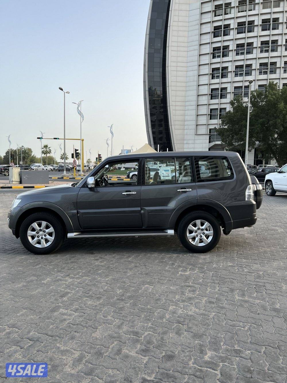 للبيع باجيرو بحالة ممتازة2