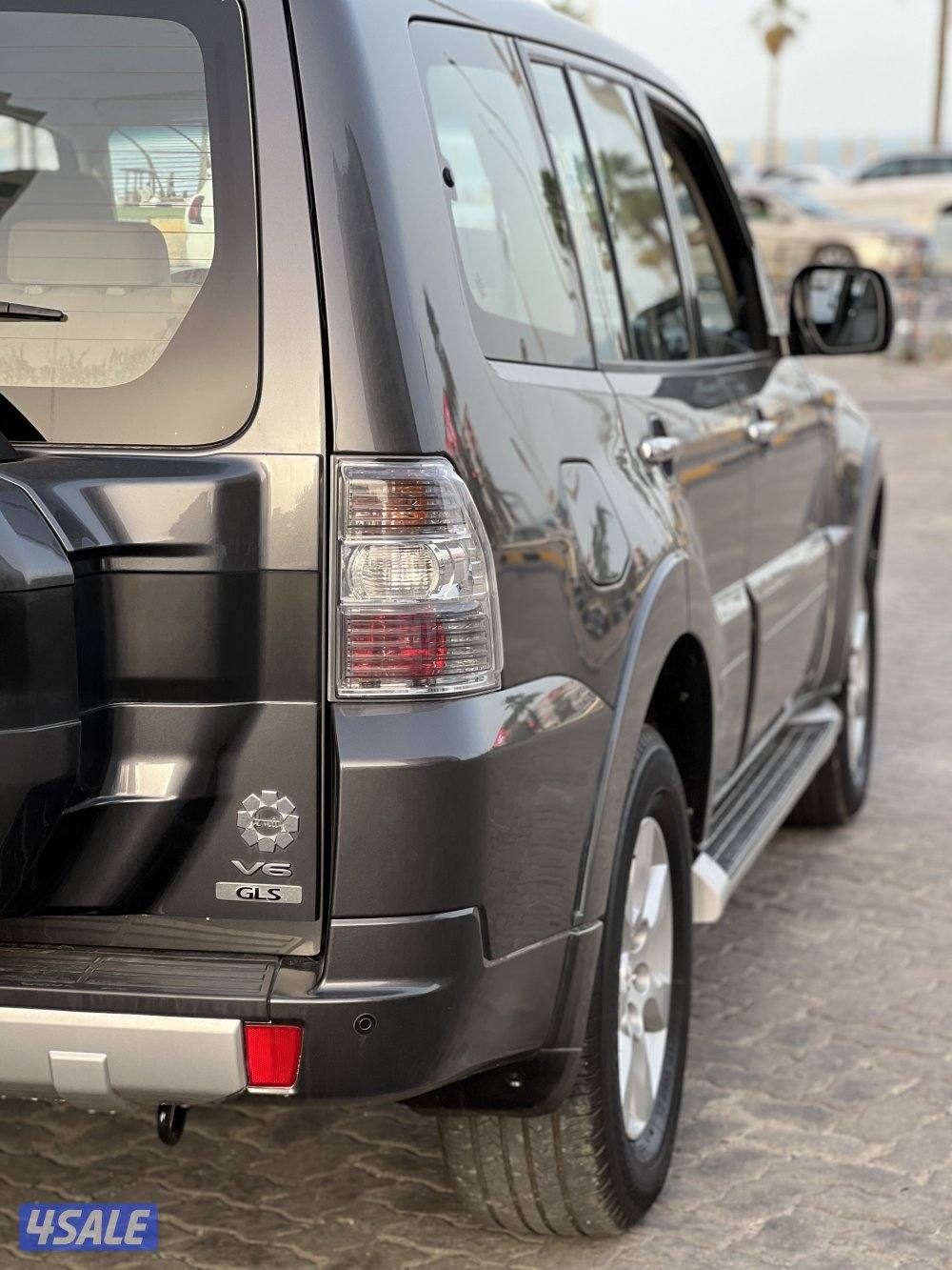 للبيع باجيرو بحالة ممتازة9