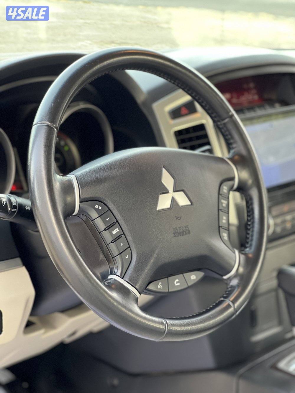 للبيع باجيرو بحالة ممتازة10