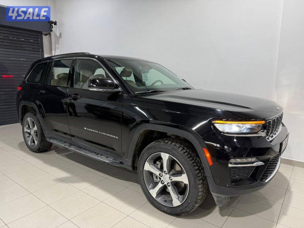 Jeep Grand Cherokee Limited with Siri 20241