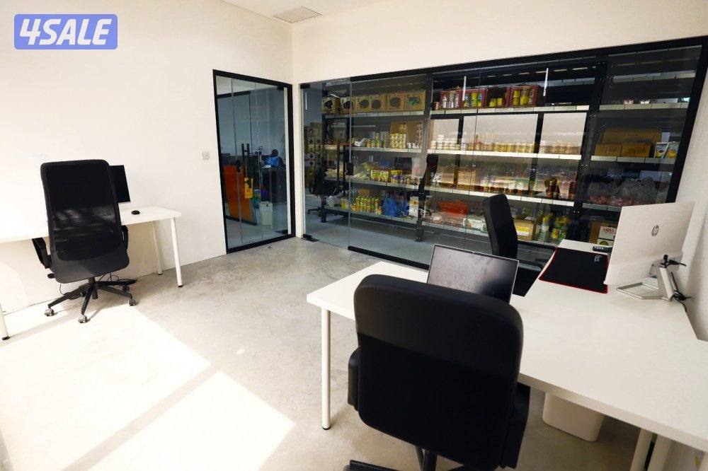 بسبب غلق السوق المركزي، نعلن عن بيع مجموعة من المعدات المستعملة بحالة2