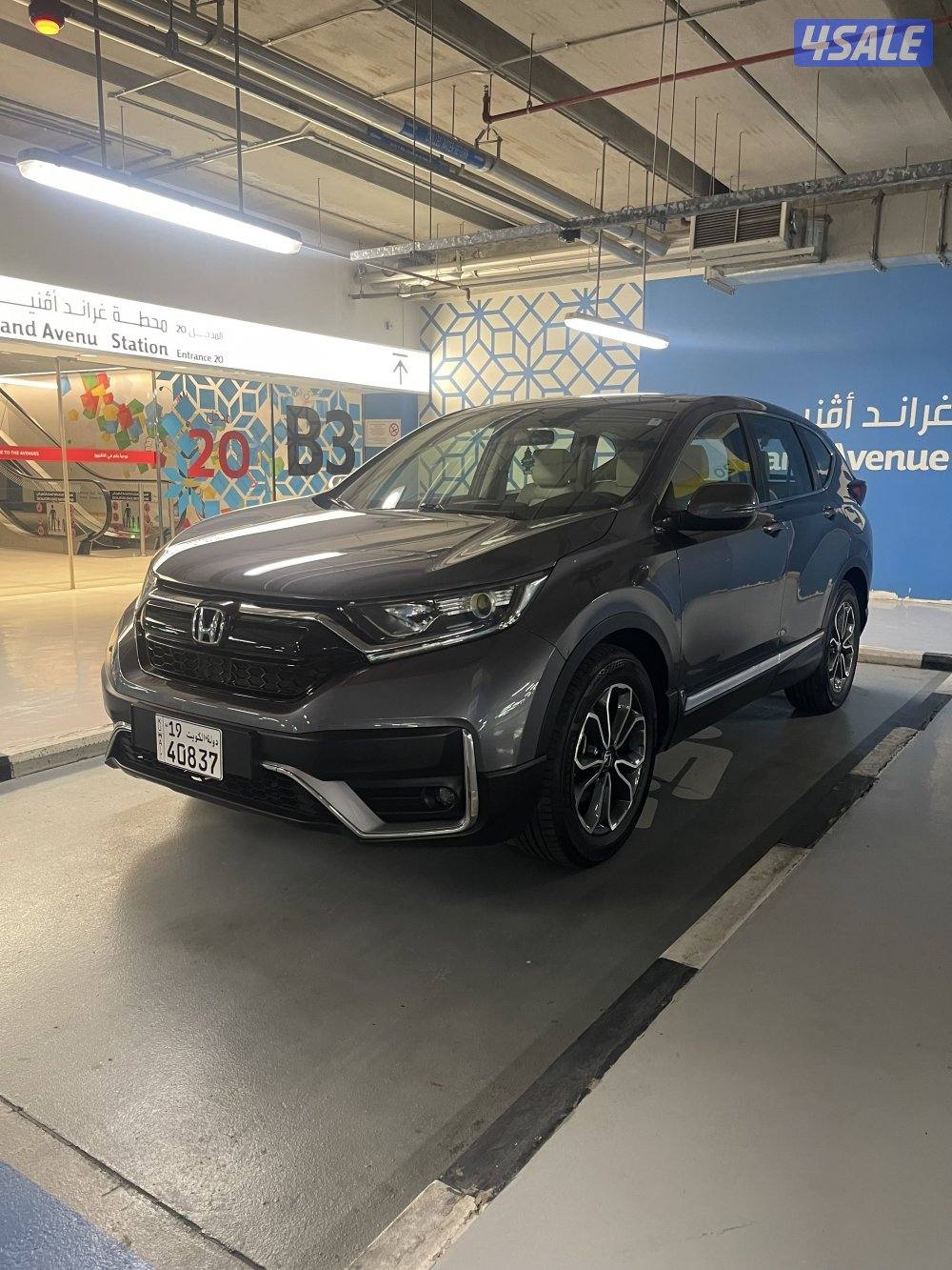 للبيع هوندا CRV موديل 2020 ماشي 39 ألف صبغ الوكالة سيرفس منتظم وكالة1