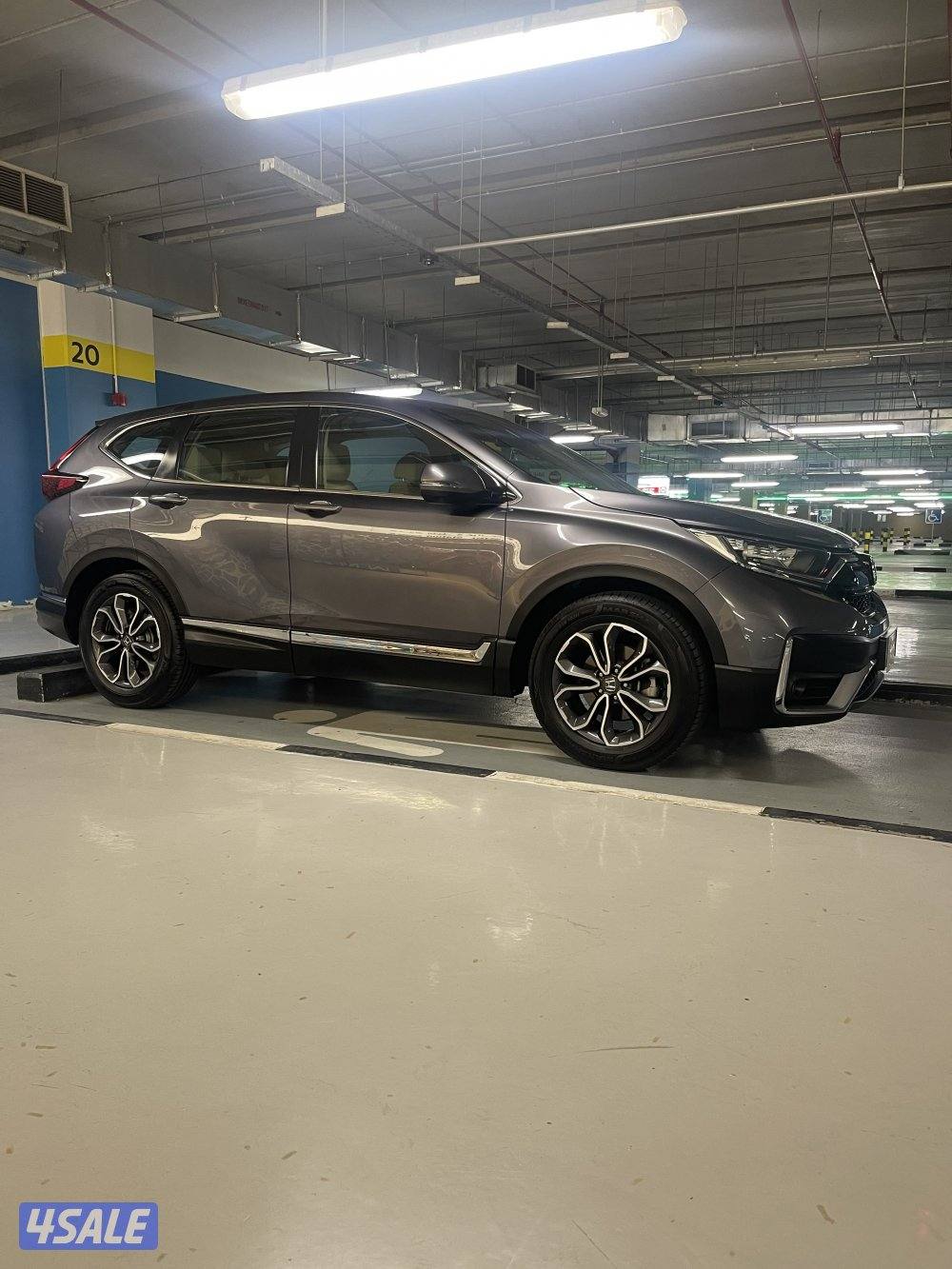 للبيع هوندا CRV موديل 2020 ماشي 39 ألف صبغ الوكالة سيرفس منتظم وكالة2