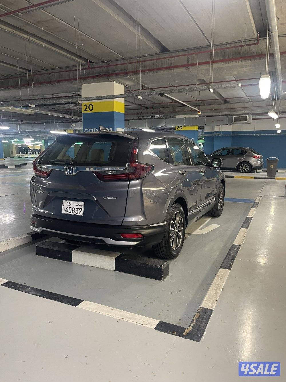 للبيع هوندا CRV موديل 2020 ماشي 39 ألف صبغ الوكالة سيرفس منتظم وكالة3