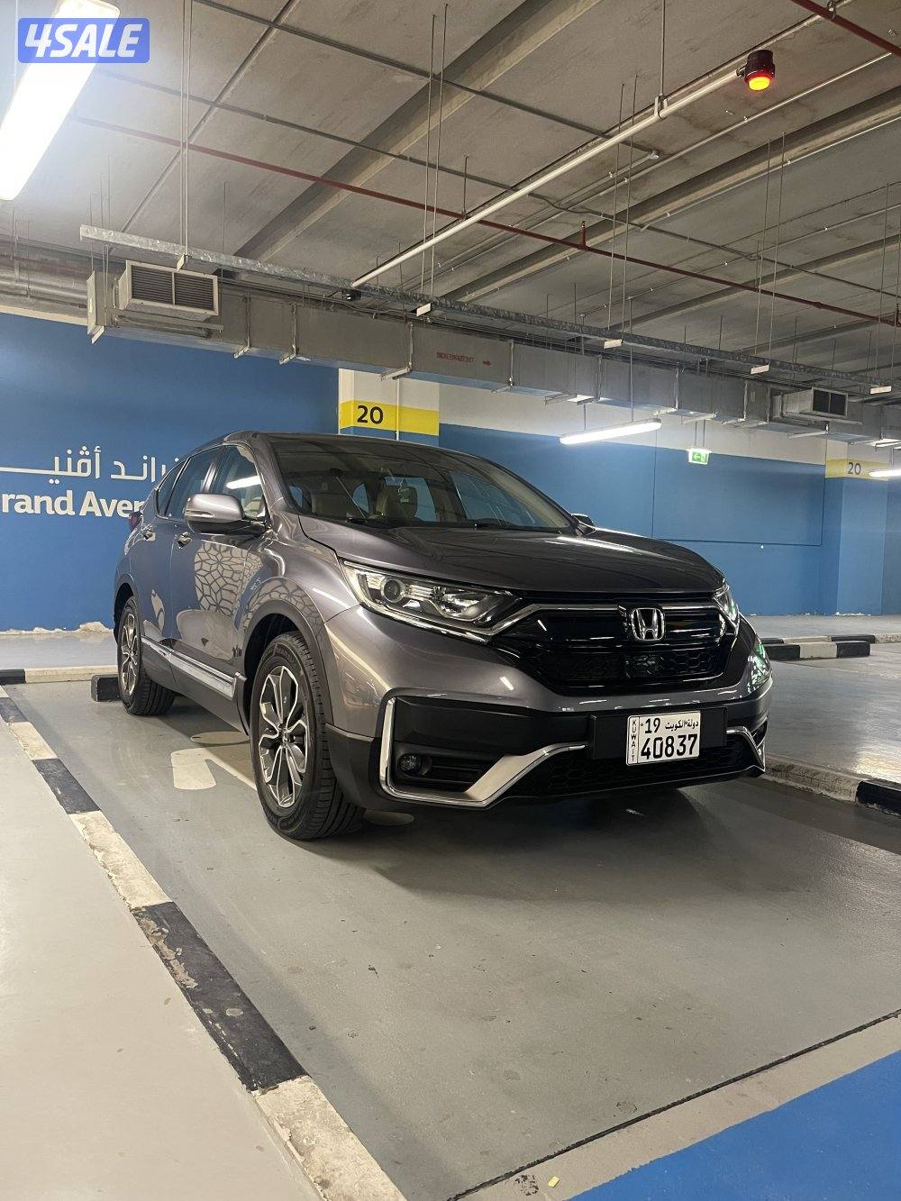 للبيع هوندا CRV موديل 2020 ماشي 39 ألف صبغ الوكالة سيرفس منتظم وكالة4