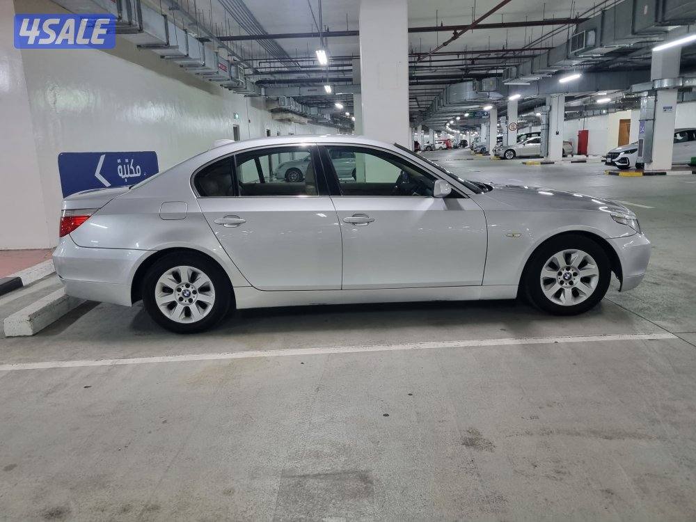 بي ام دبليو 520i موديل 20054