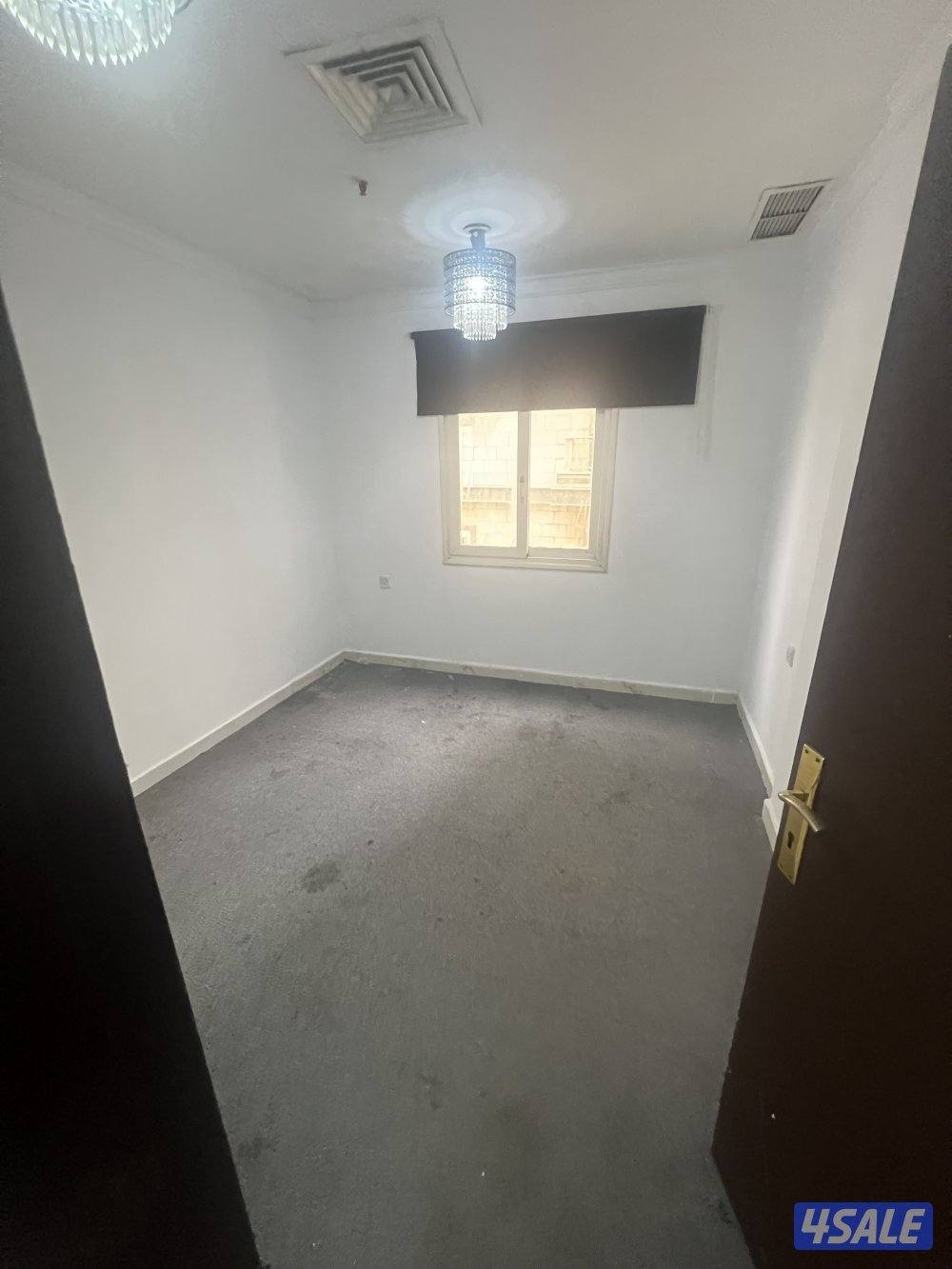 ميدان حولي شقه استلام فوري غرفتين وصاله5