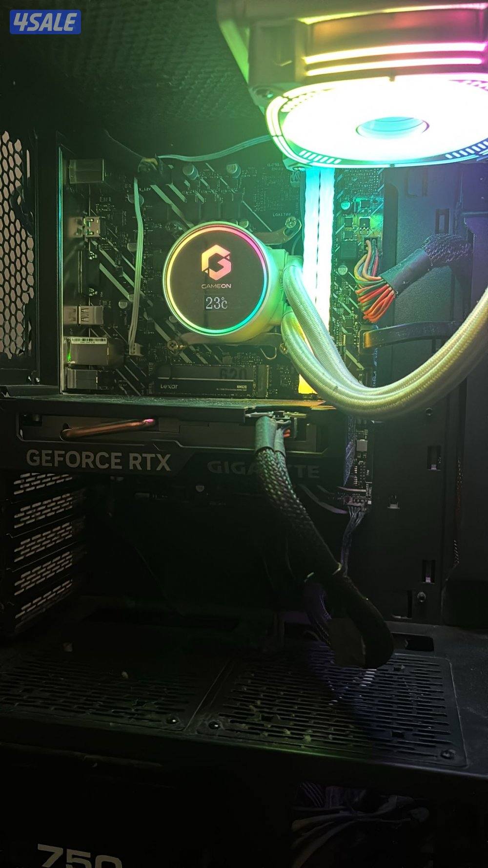 فني و مهندس كمبيوتر واسترجاع المحذوفات وعمل شبكات النت اي وقت ومكان ٢٤2