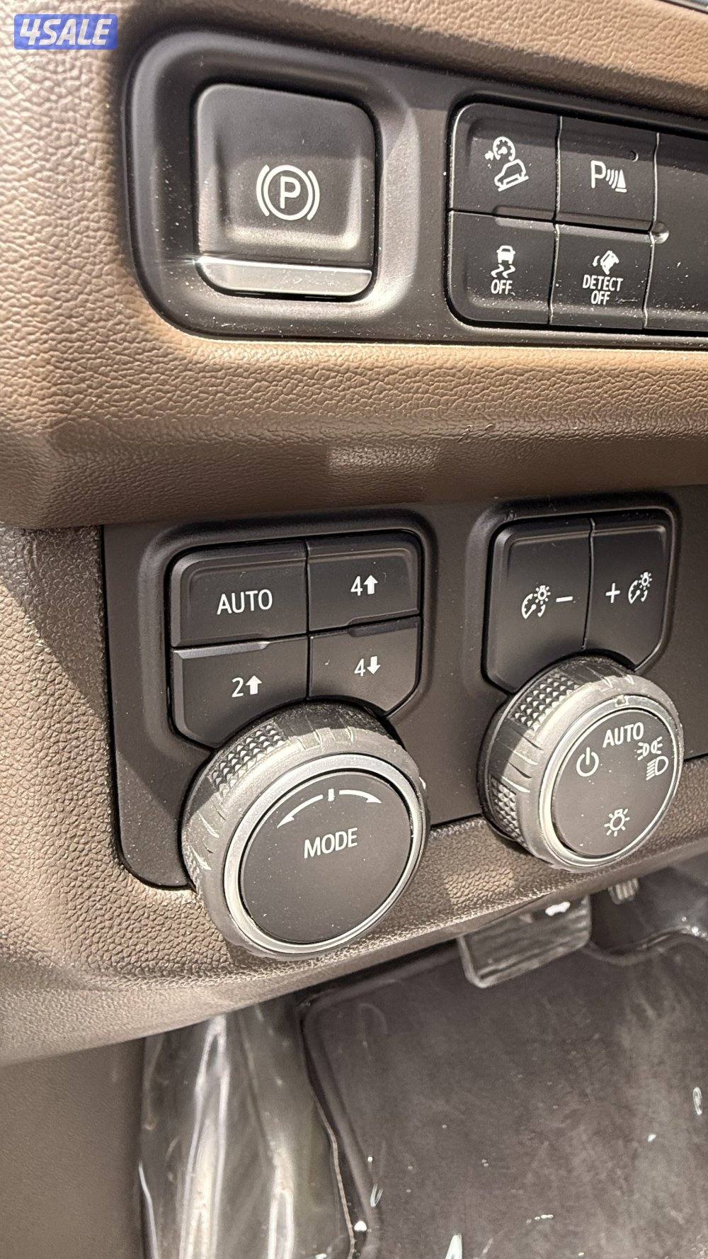 للبيع تاهو 2021 دبل قير10