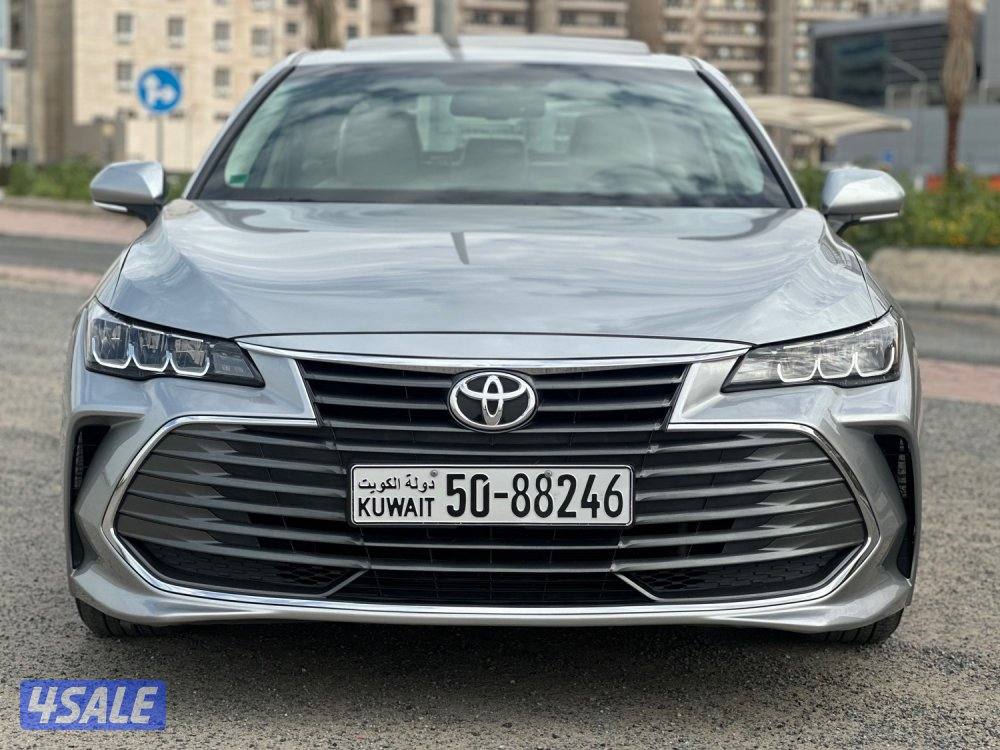 للبيع تويوتا افالون ماشي ١١٠ الف كيلو سيرفس وكالة2