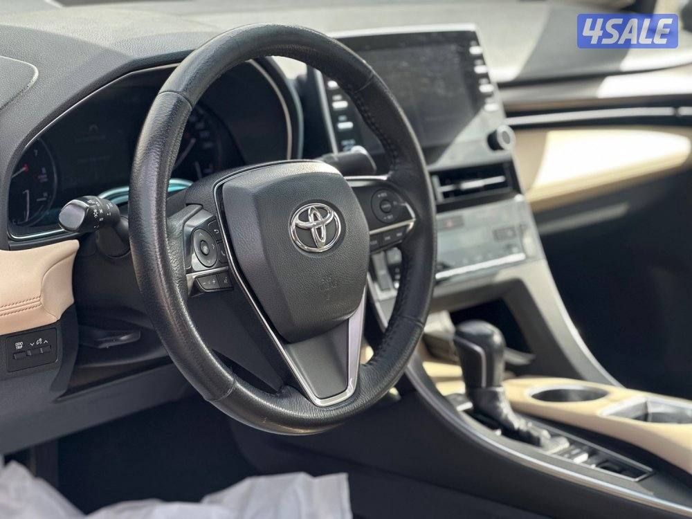 للبيع تويوتا افالون ماشي ١١٠ الف كيلو سيرفس وكالة6