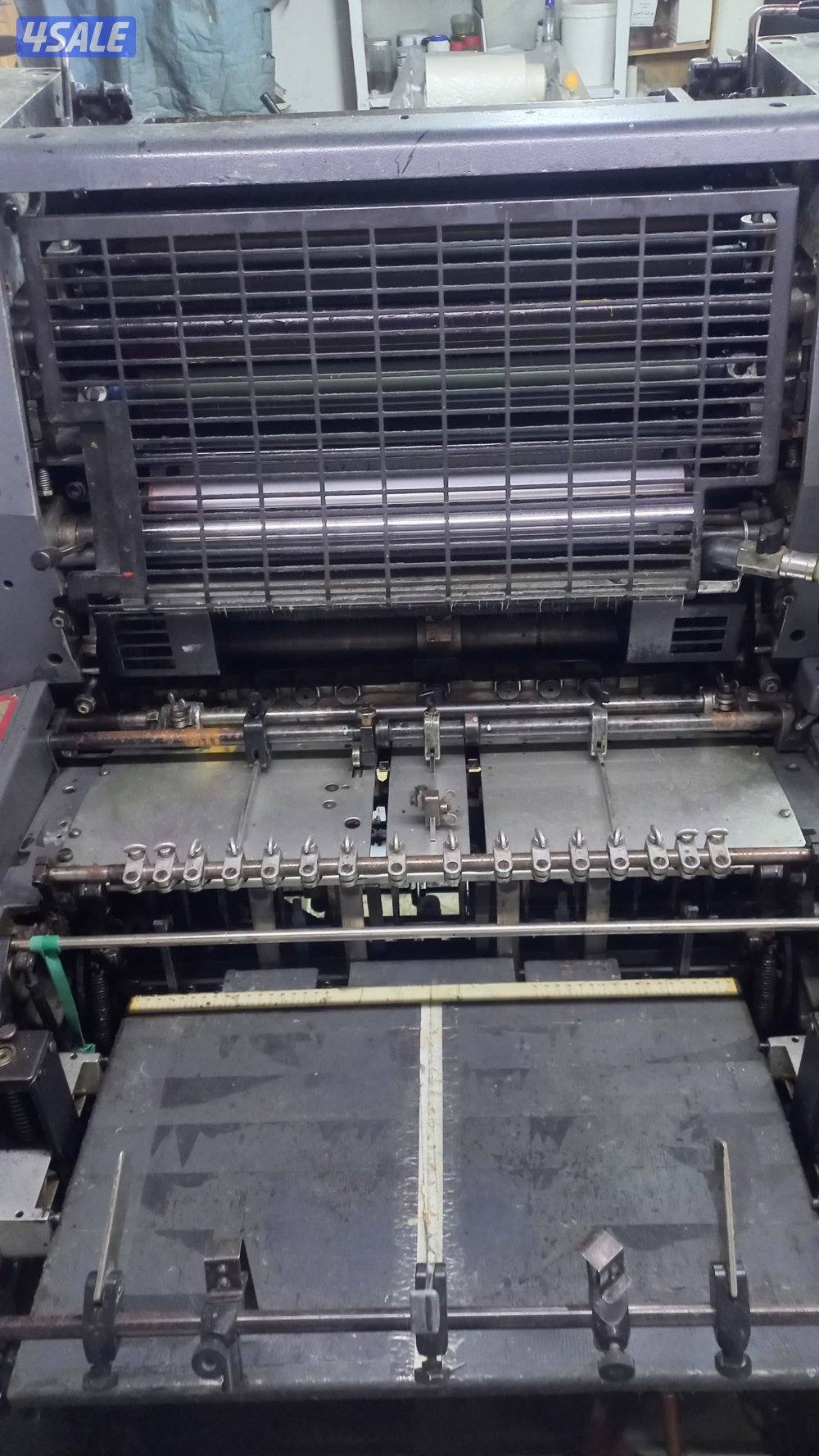 مطبعة تجارية للبيع بكامل معداتها4