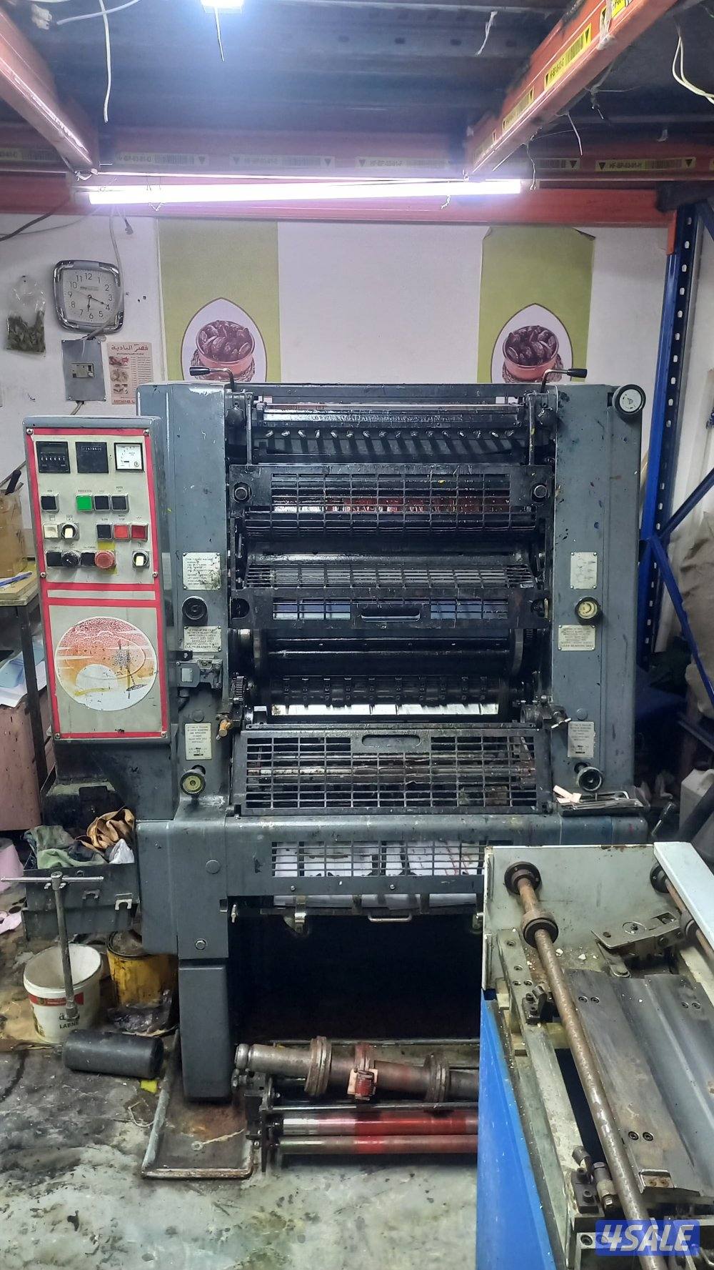 مطبعة تجارية للبيع بكامل معداتها5