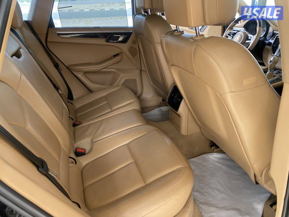 بورش ماكان اي موديل 2015 فل اوبشن شرط  للفحص ماشي 16511