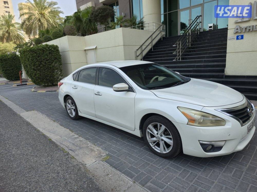 Nissan Altima1