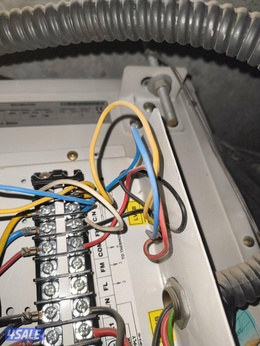 صيانة وتركيب مكيفات الهواء (HVAC) وأنظمة التبريد والتكييف (VRF) وأنابي5