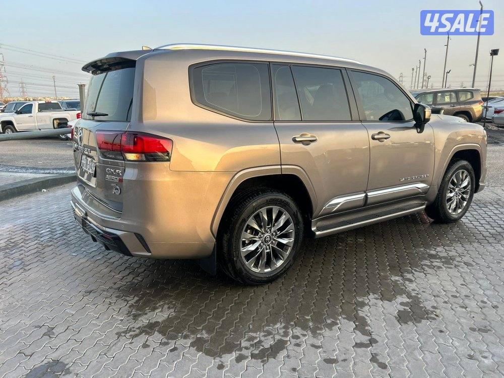 تويوتا لاند كروزر GX.R AEROs twin turbo.V6 موديل 2024 ماشى 11.000 k.m2