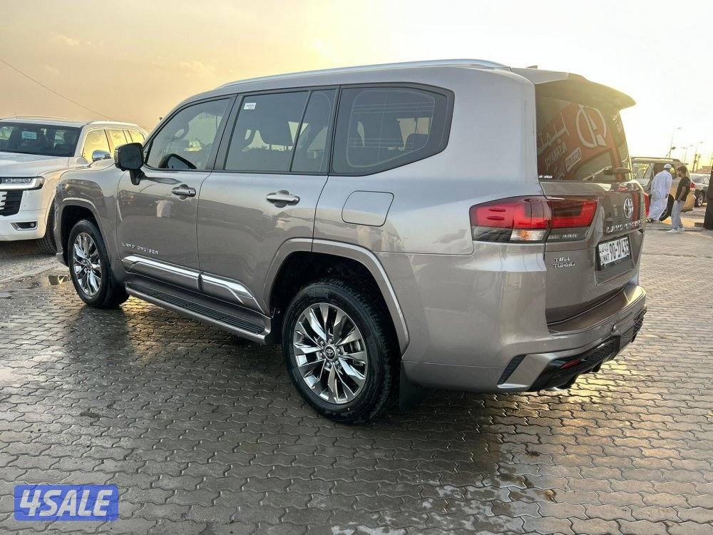 تويوتا لاند كروزر GX.R AEROs twin turbo.V6 موديل 2024 ماشى 11.000 k.m3