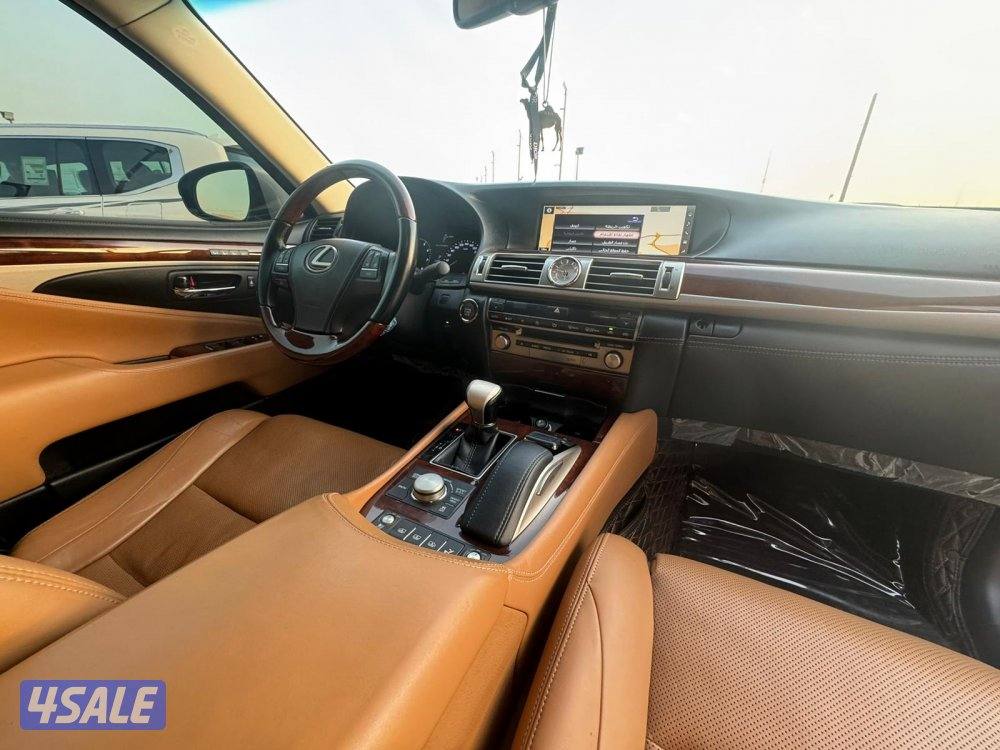 لكزس  LS460L موديل 2016 ماشى 138.000 k.m  وارد الساير.صبغ وكاله7