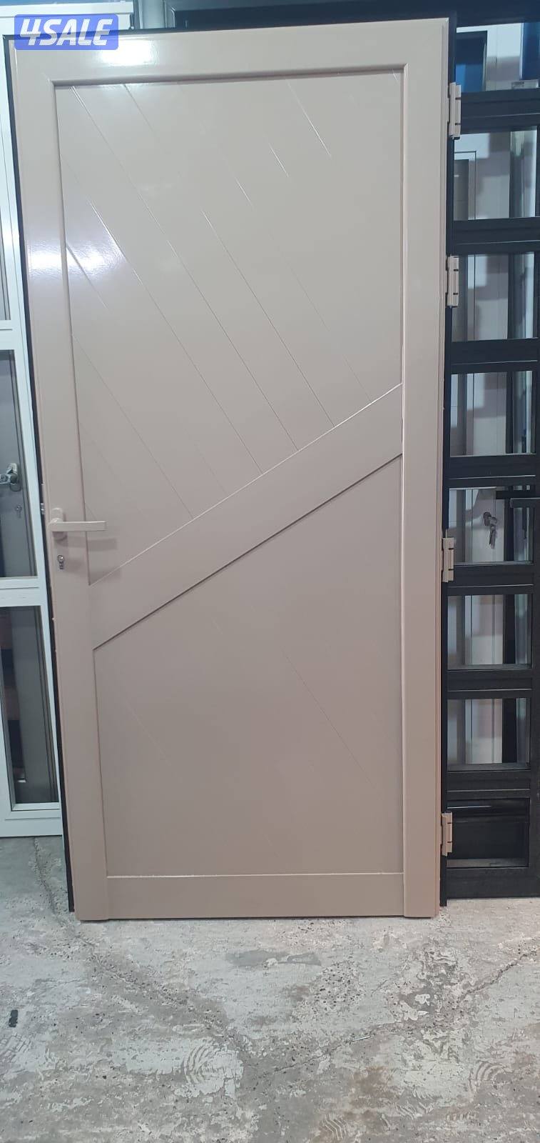 فني ألمنيوم شتر معلم باكستاني11