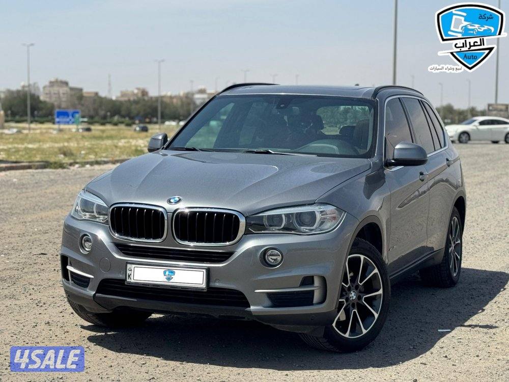 بي ام X52