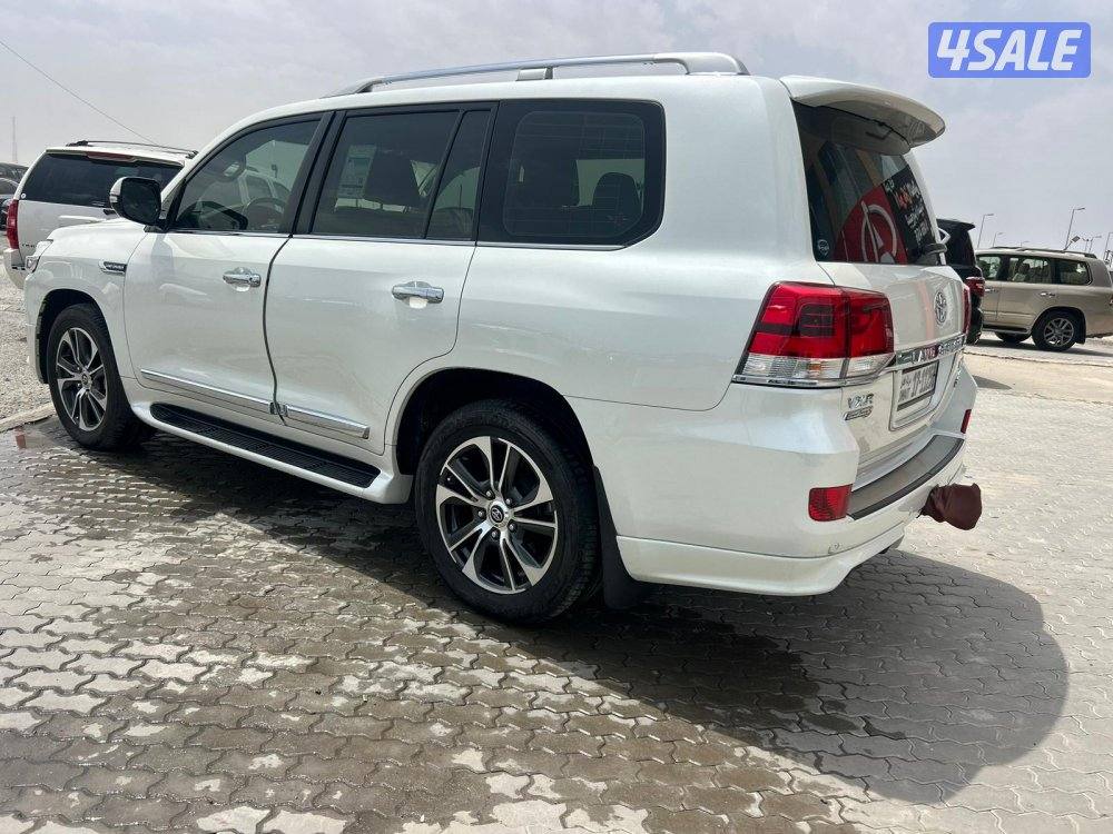 لاند كروزر VX.R -قراند تورينق S موديل 2020 ماشى 196.000 k.m2