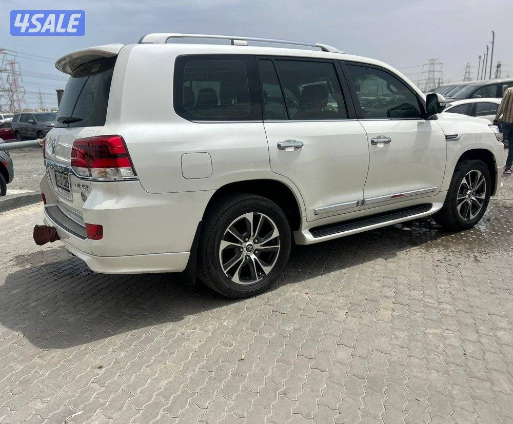 لاند كروزر VX.R -قراند تورينق S موديل 2020 ماشى 196.000 k.m3