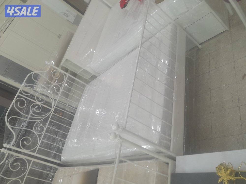 للبيع غرف نون وكبتات وسراير وطاولة طعام ٨ كراسي ونشتري المستعمل13