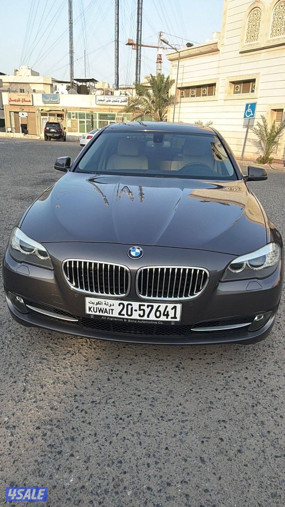 للبيع BMW 530i بحاله ممتازه 6 سلندر0