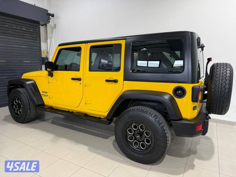 Jeep Wrangler Sport with Side Steps 20152
