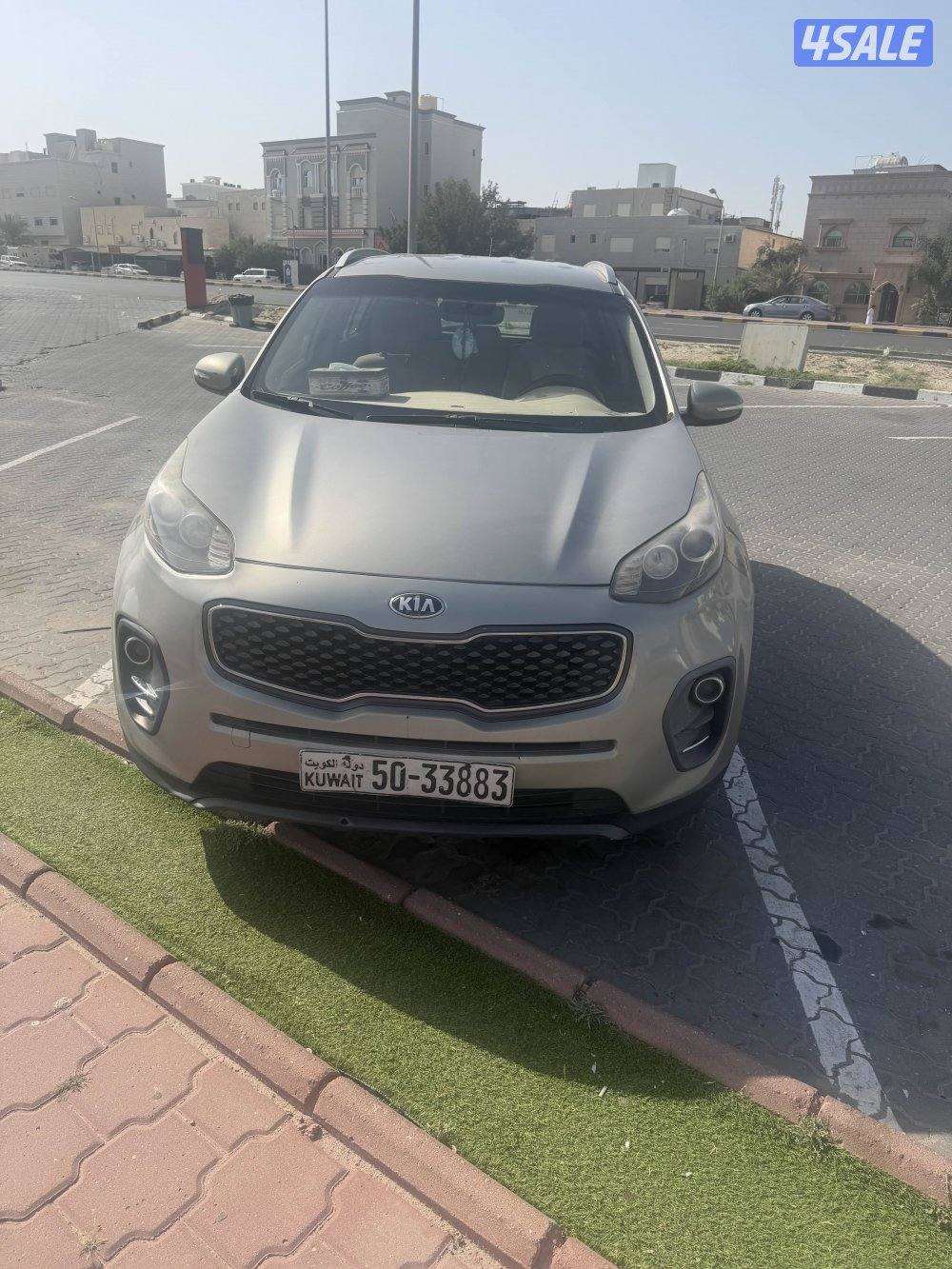 كيا سبورتاج 2018. ماشي 247 الف يوجد اصباغ تجميلى 2000cc.  يوجد فحص4