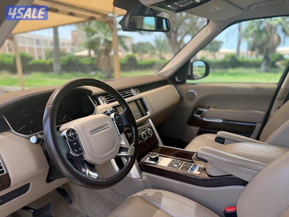 للبيع : رانج روفر كلاسيك موديل : 2016 عداد : 180 الف7