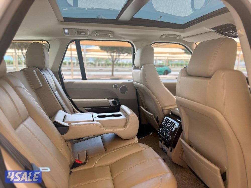 للبيع : رانج روفر كلاسيك موديل : 2016 عداد : 180 الف12