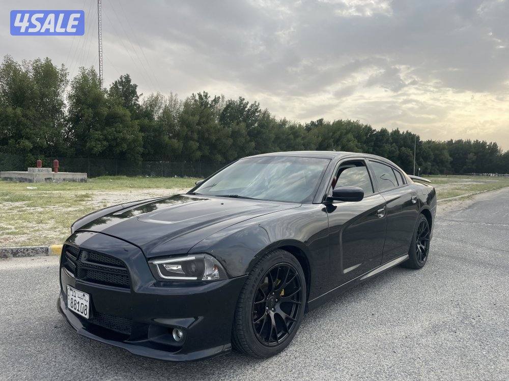 دوج شارجر V6 2012 كامل المواصفات فتحه سقف عداد 225 الف بحاله الوكاله2