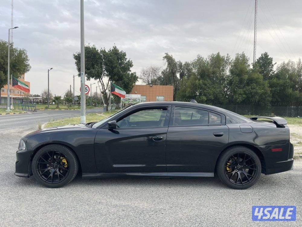 دوج شارجر V6 2012 كامل المواصفات فتحه سقف عداد 225 الف بحاله الوكاله5