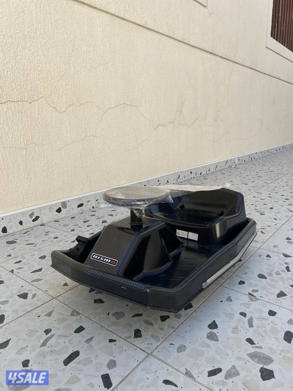 كريزي كارت كاربون  36v السرعة 15-20 وفيه بلوتوث على التلفون ومعاه شاحن0