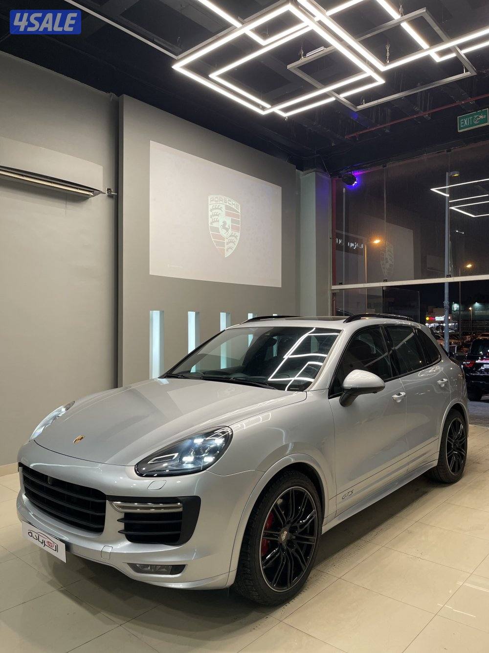 Cayenne GTS0