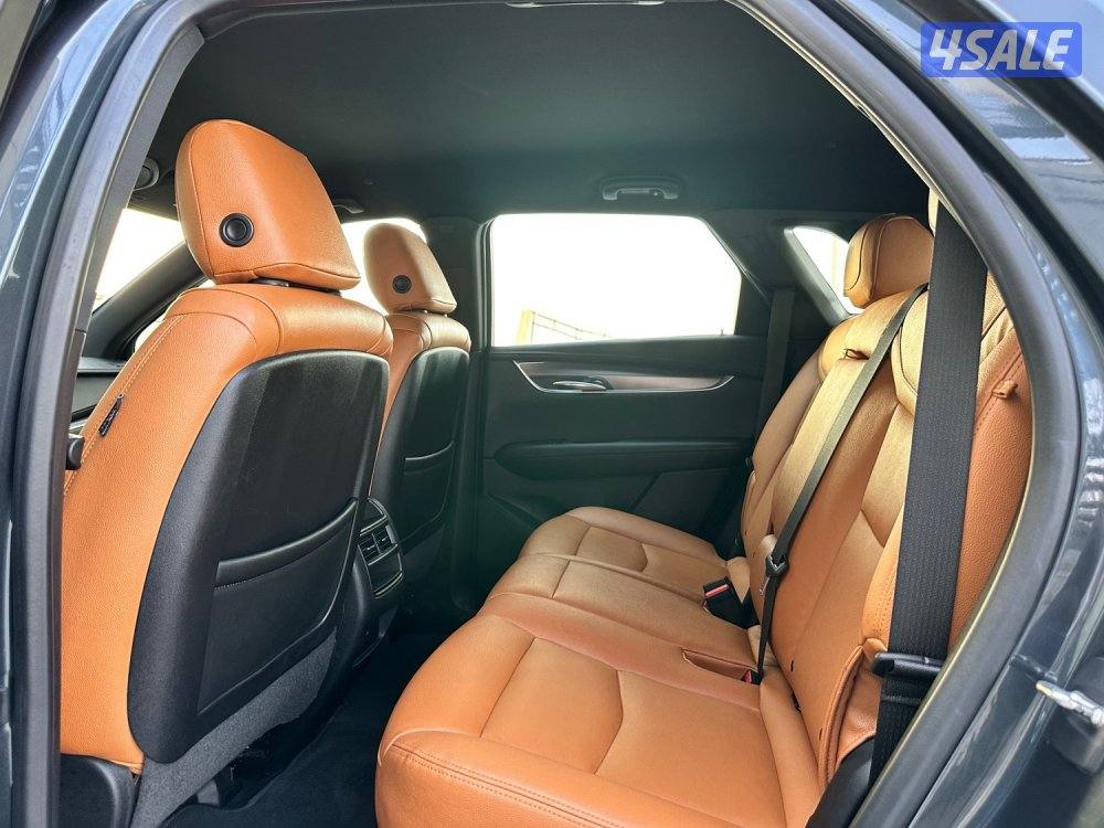 للبيع كاديلاك XT5 عداد 20 الف8