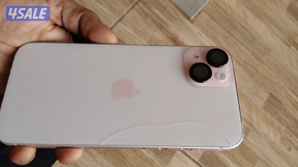 15 plus 128 gb battery 81% little dent display change back door broke1