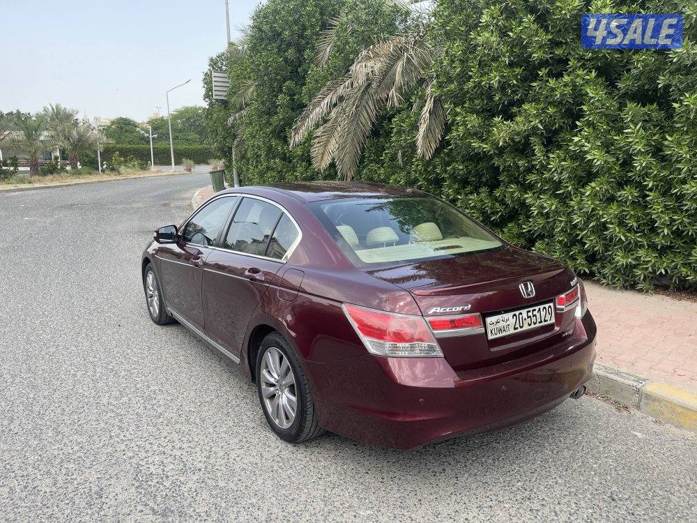 هوندا اكورد موديل 2012 صبغ الوكاله سيرفس منتظم وكاله وشرط الفحص7