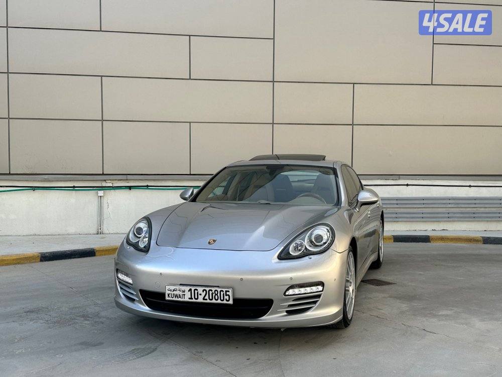 للبيع بورش باناميرا 4 عداد 78 الف0