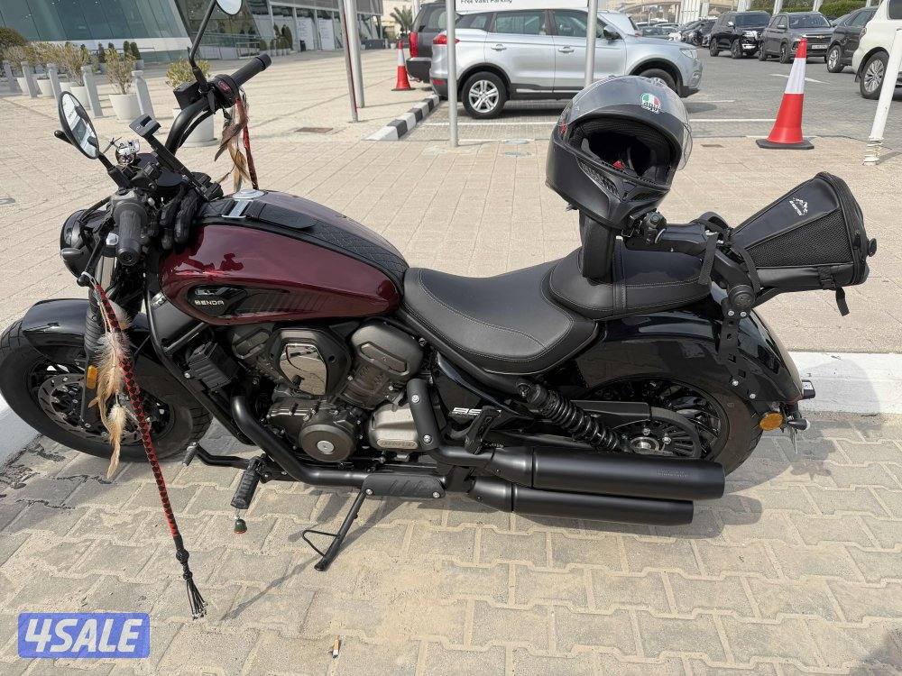 للبيع دراجة نارية  مميزه الأكثر انتشارا بالعالم مكينة هارلي مكفول سنه1