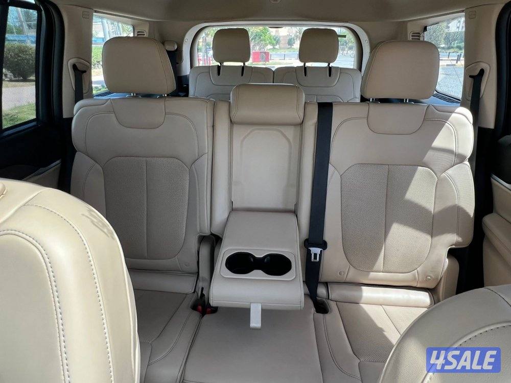 جيب جراند شيروكي 20223