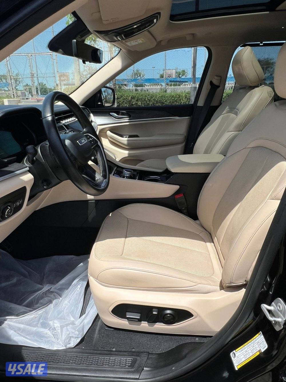 جيب جراند شيروكي 20222