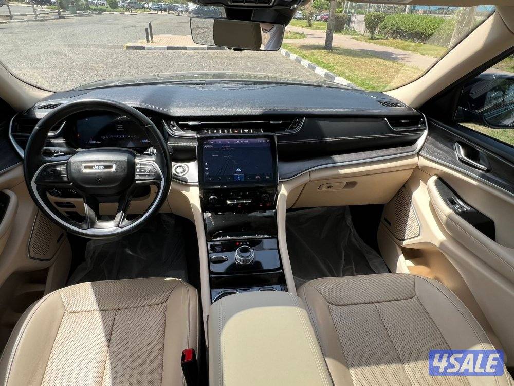 جيب جراند شيروكي 20225