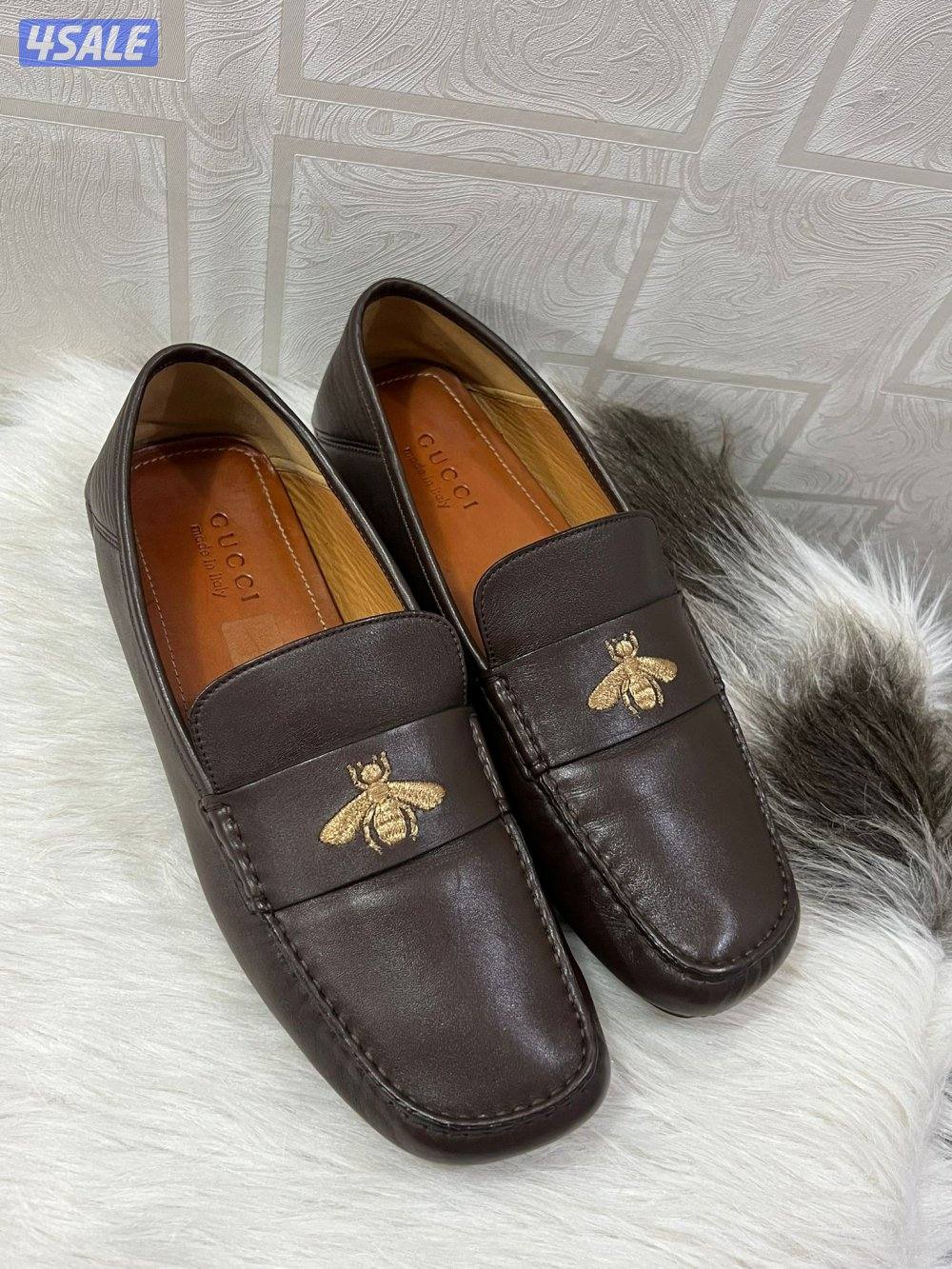 جوتي قوتشي اصلي مقاس ٤٤ونص0